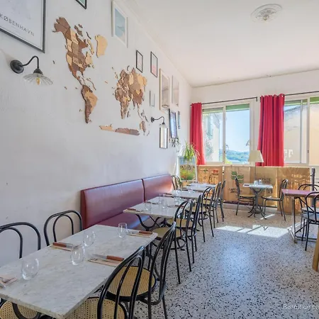 Bar Des Amis Villars (Vaucluse)